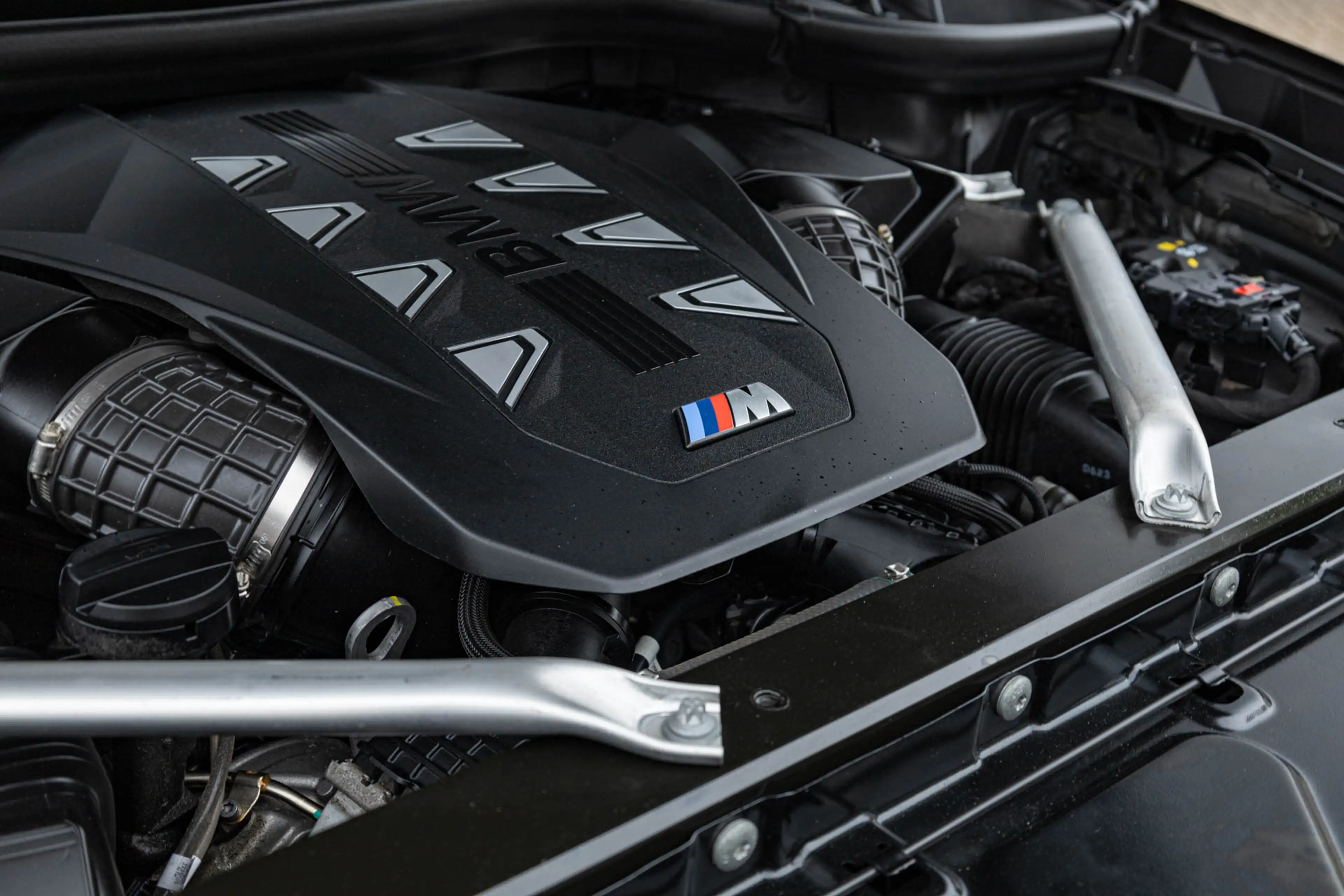 BMW X7 G07 M60i xDrive / Vol / Massage / Frozen Grey / BT — photo 9