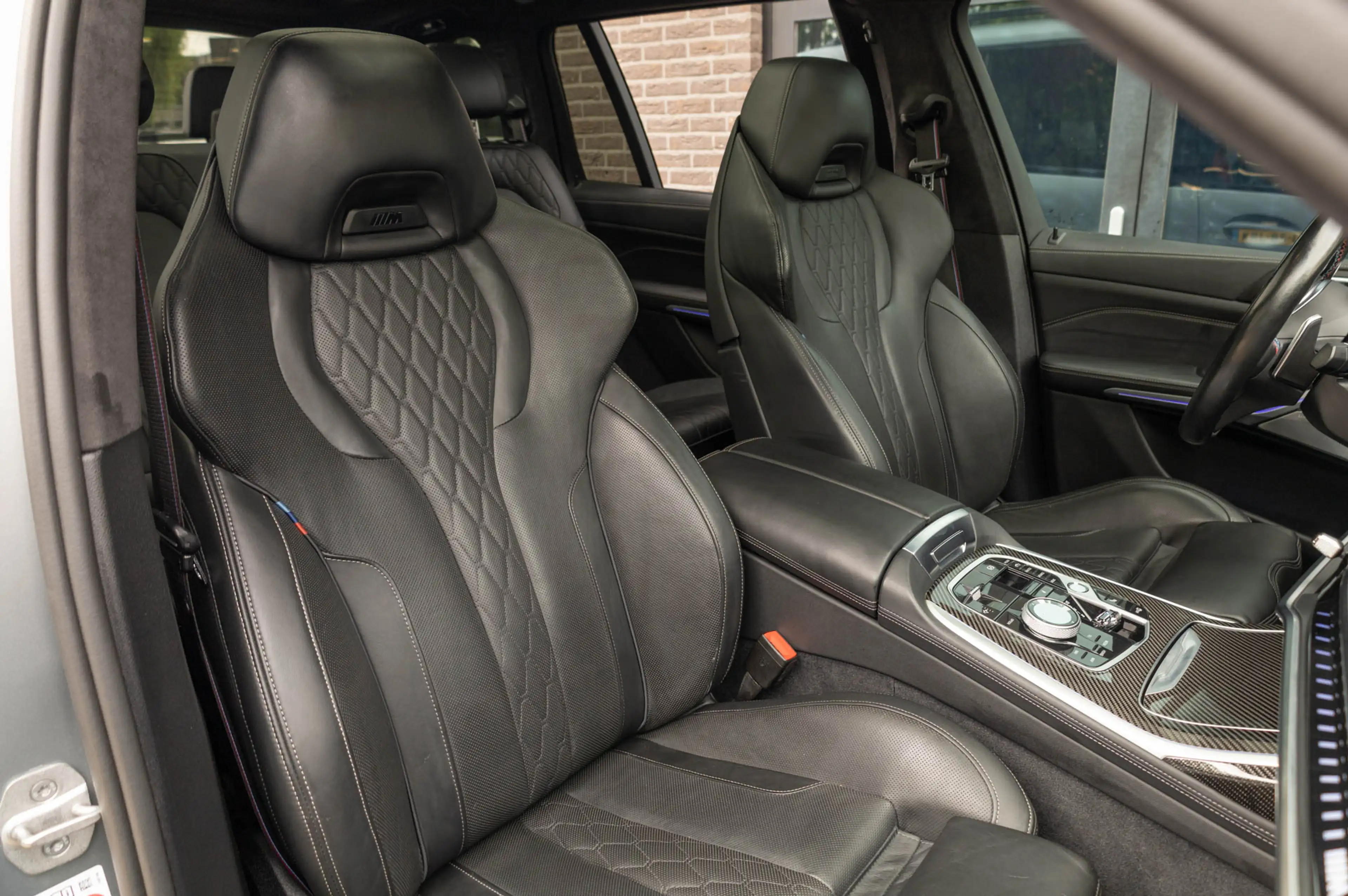 BMW X7 G07 M60i xDrive / Vol / Massage / Frozen Grey / BT — photo 20