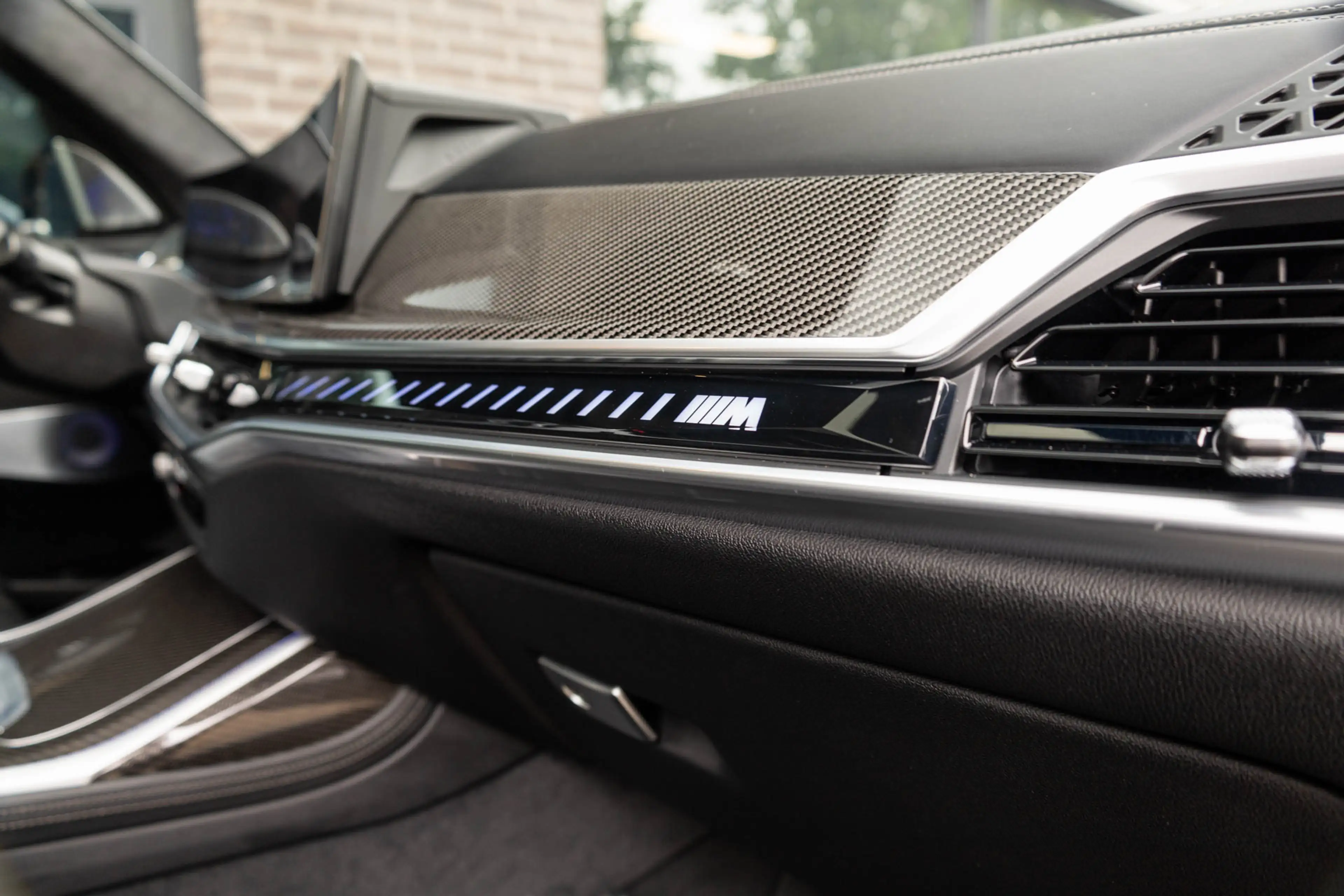 BMW X7 G07 M60i xDrive / Vol / Massage / Frozen Grey / BT — photo 19