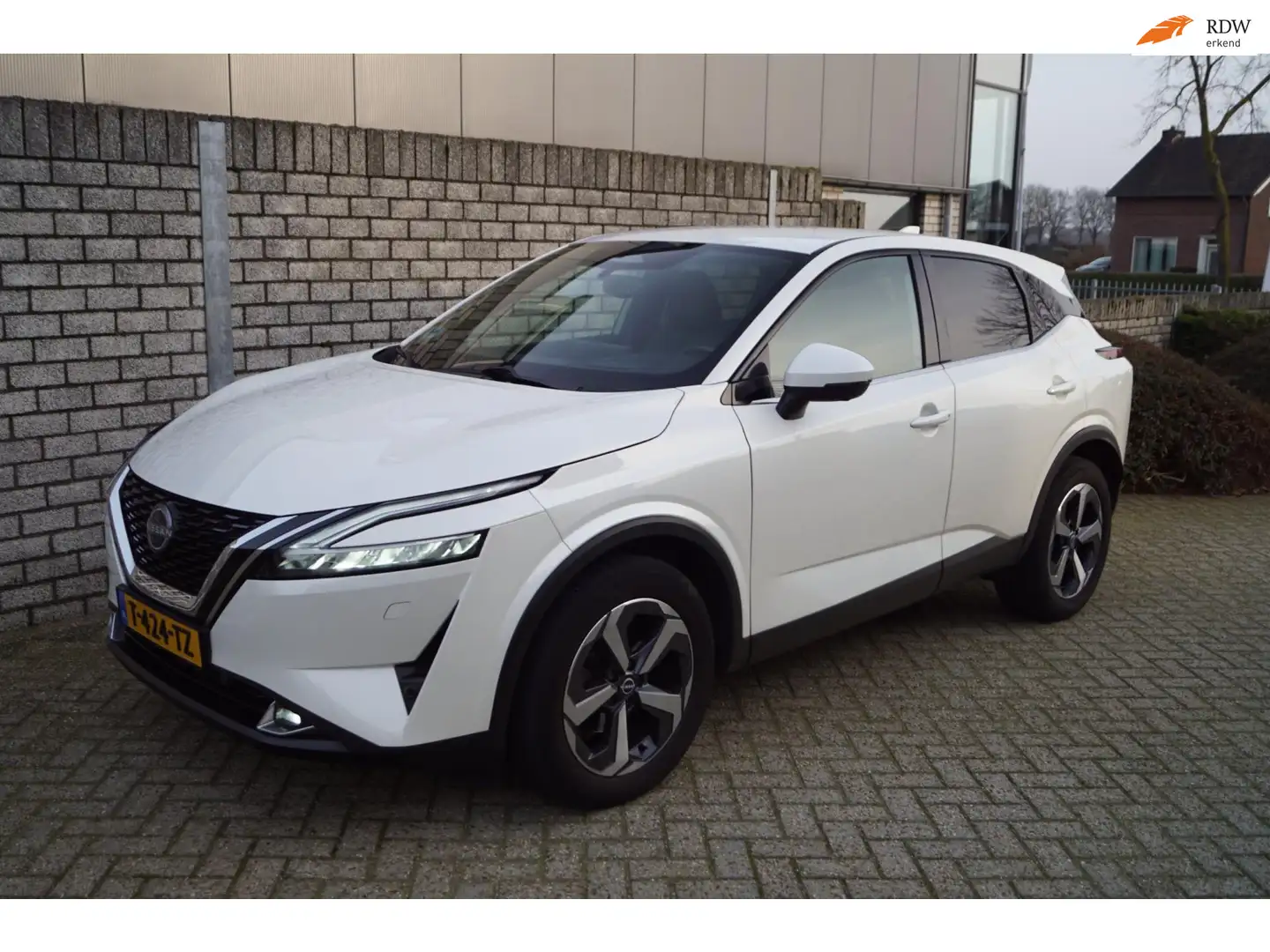 Nissan Qashqai 1.3 MHEV Xtronic Tekna Autom Leder/Stof Sportst St Weiß - 1