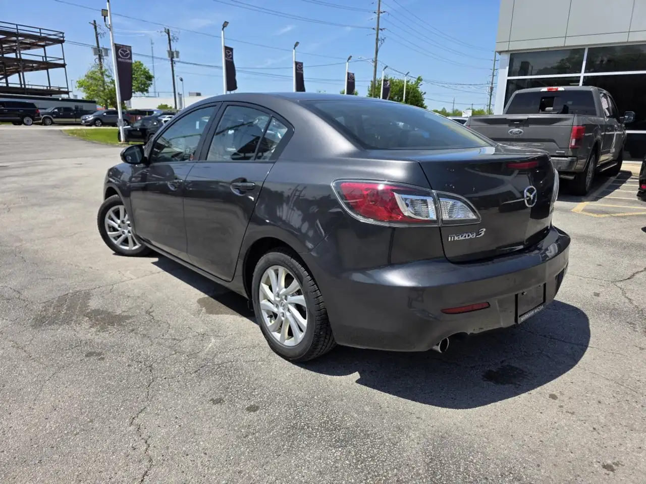 Mazda 3 снимка Mazda 3
