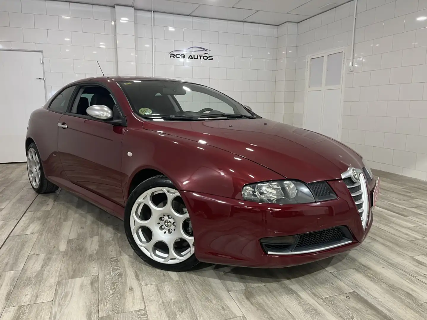 Alfa Romeo GT 1.9JTD Sport Violet - 1