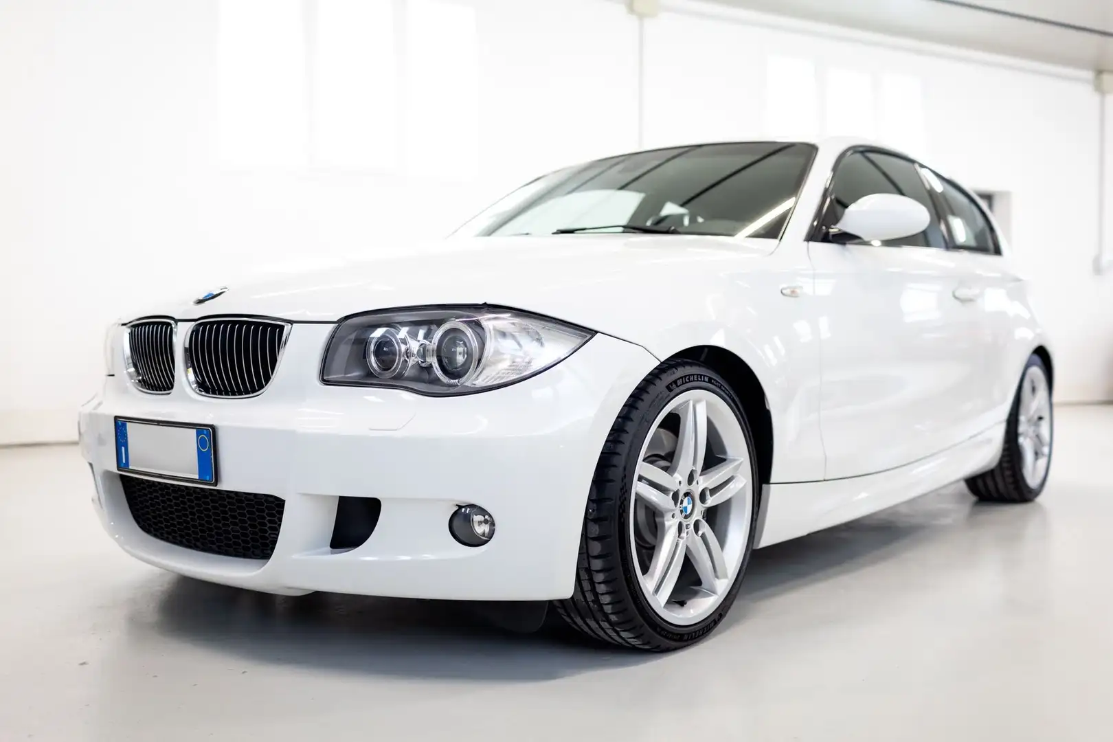 BMW 130 130i 3p Msport Weiß - 2