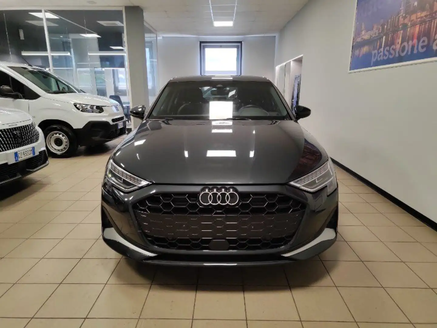 Audi A3 A3 SPB 30 TFSI S tronic Business Advanced Grigio - 2