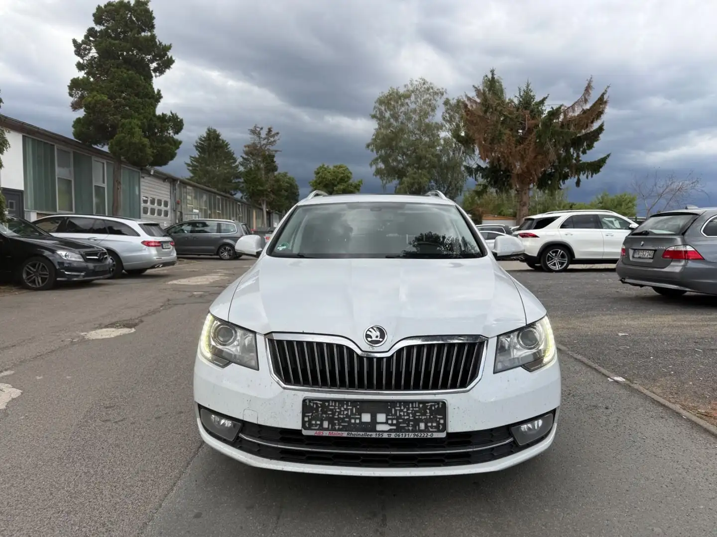 Skoda Superb 2.0 TDI DSG 4x4 Elegance PANO/STANDHEIZUN Blanco - 2