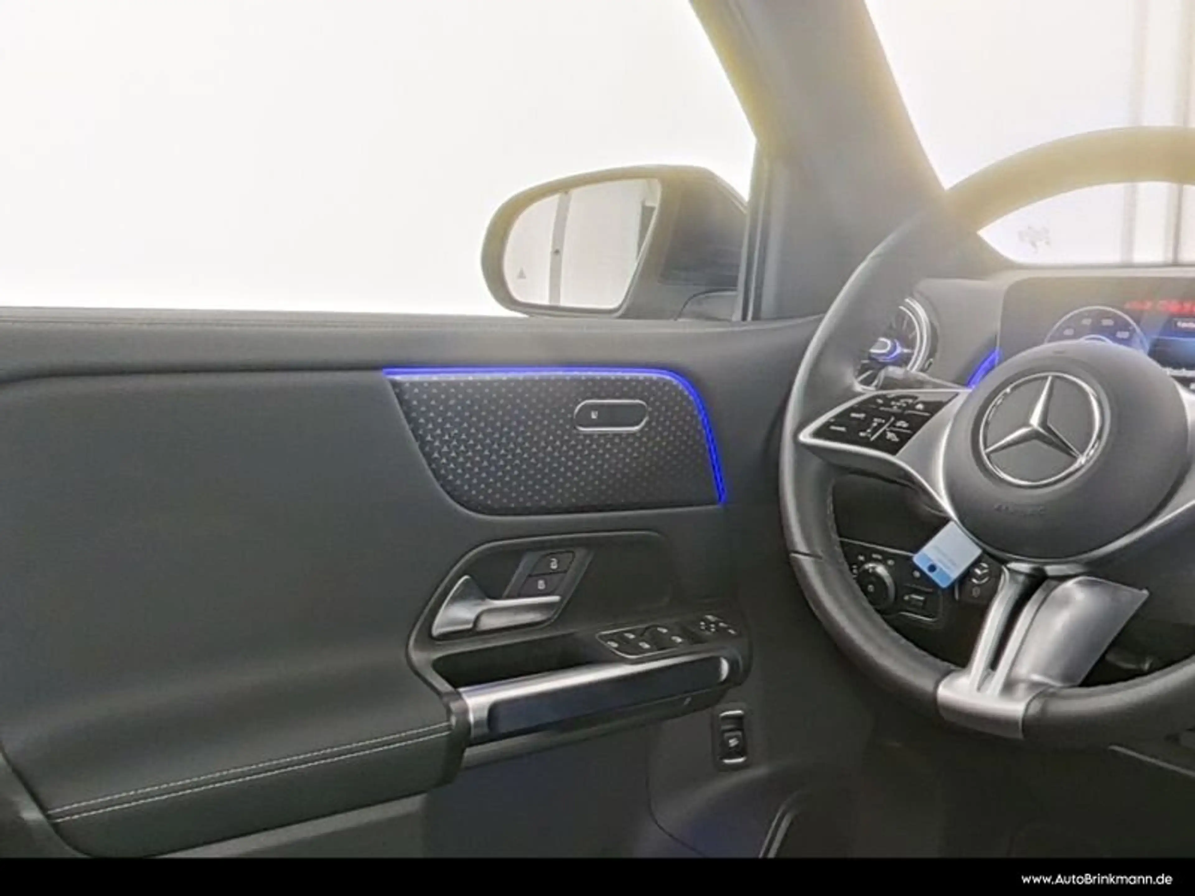 Mercedes-Benz EQB 250 EQB 250+ AHK/DISTRONIC/LED/KAMERA/SPURH/TOTW SHZ — photo 9