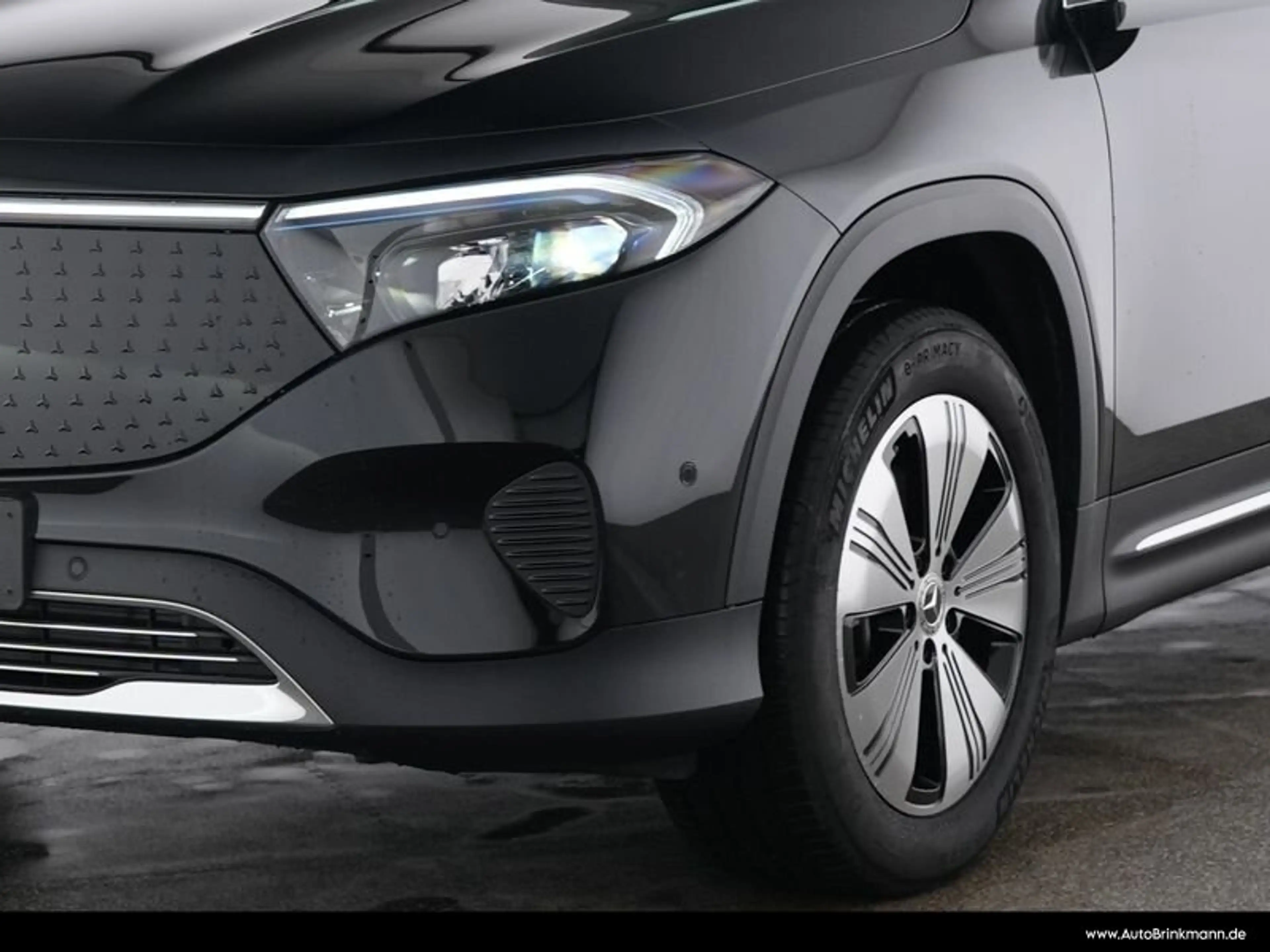 Mercedes-Benz EQB 250 EQB 250+ AHK/DISTRONIC/LED/KAMERA/SPURH/TOTW SHZ — photo 4