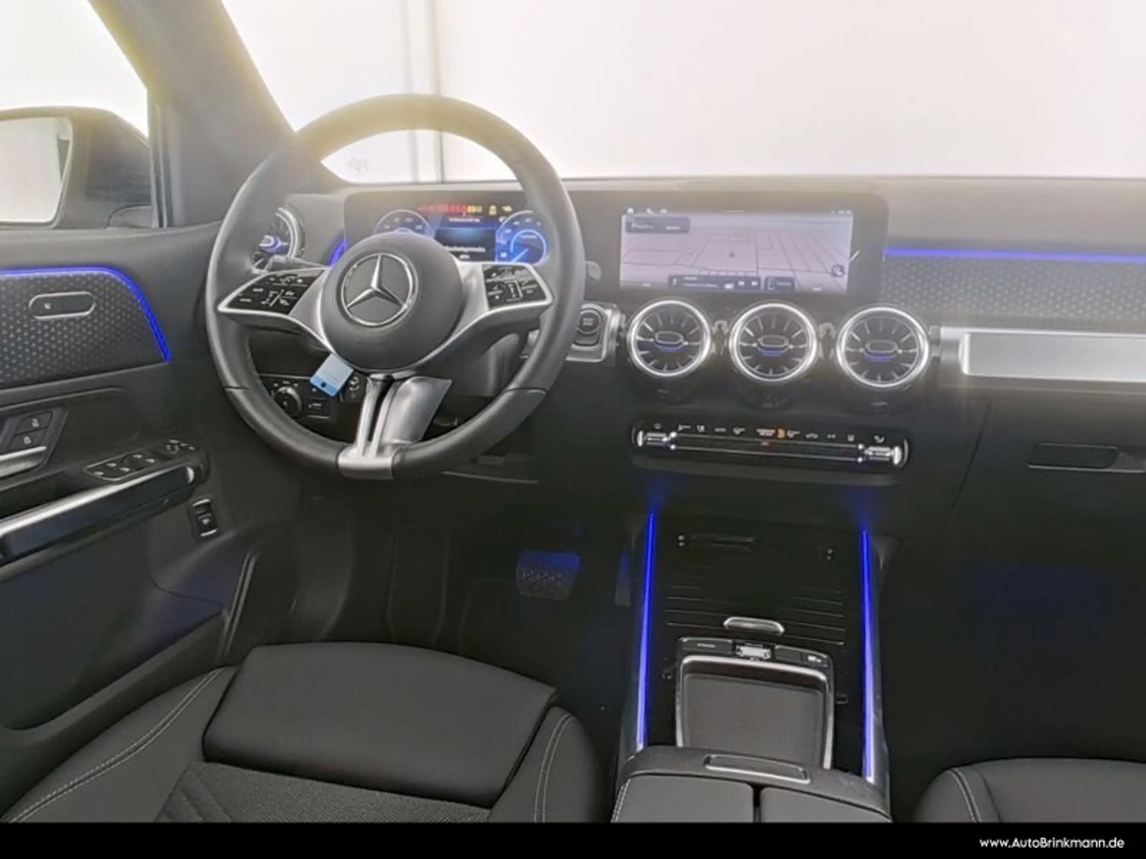 Mercedes-Benz EQB 250 EQB 250+ AHK/DISTRONIC/LED/KAMERA/SPURH/TOTW SHZ — photo 6
