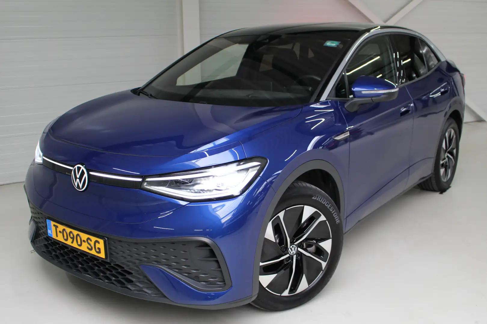 Volkswagen ID.5 Pro Business 77 kWh ( 150kW / 204PK ) Navigatie | Blauw - 2