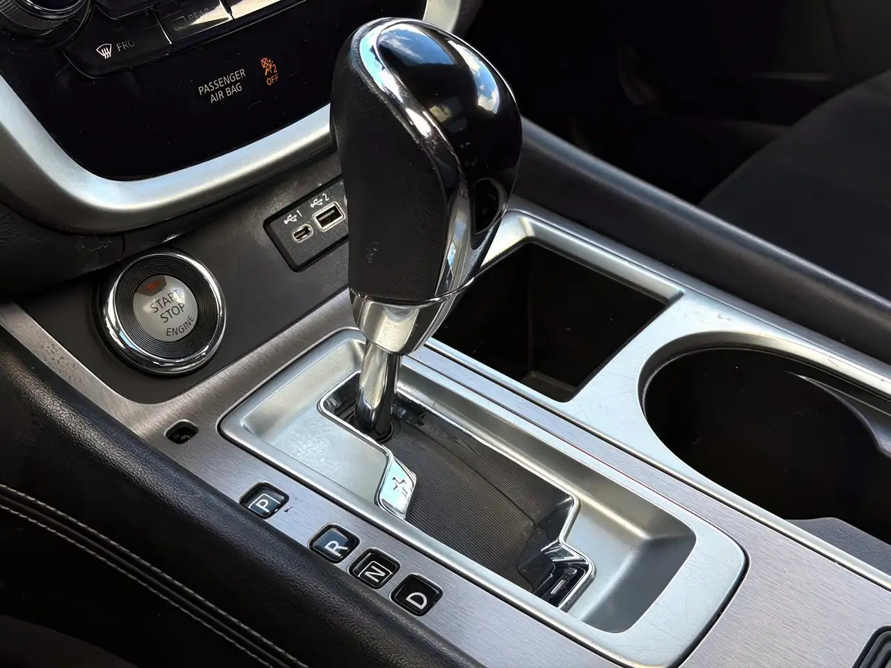 Nissan Murano снимка Nissan Murano