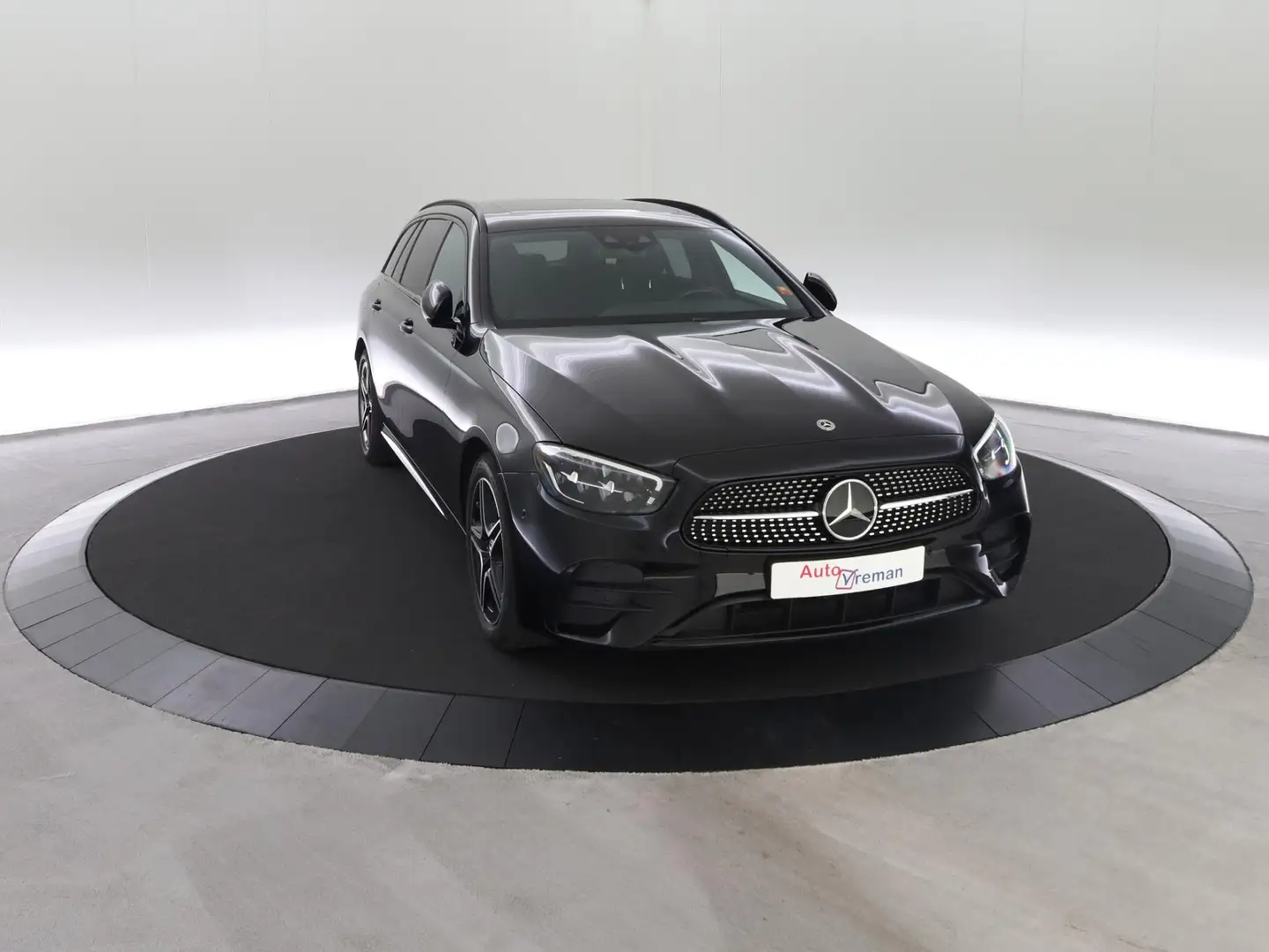 Mercedes-Benz E 300 Estate e Luxury Line Zwart - 2