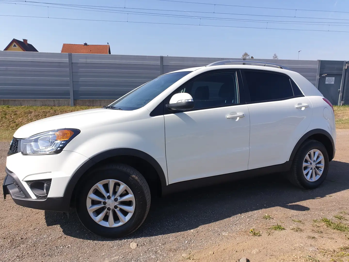 SsangYong Korando Korando Basic 2WD Basic Weiß - 2