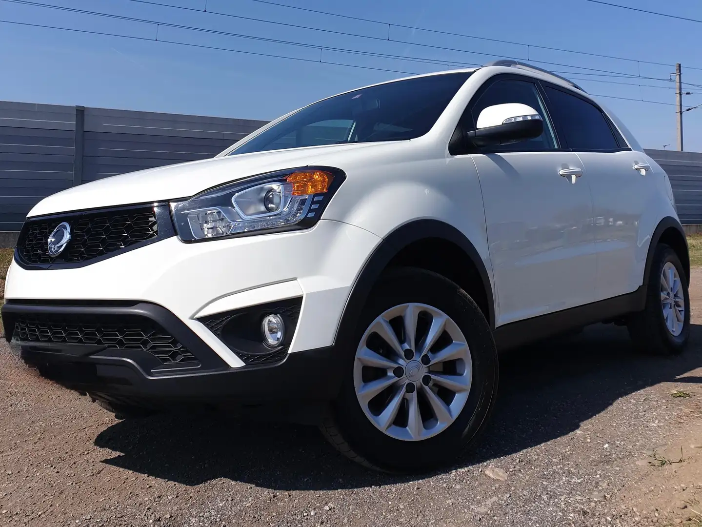 SsangYong Korando Korando Basic 2WD Basic Weiß - 1