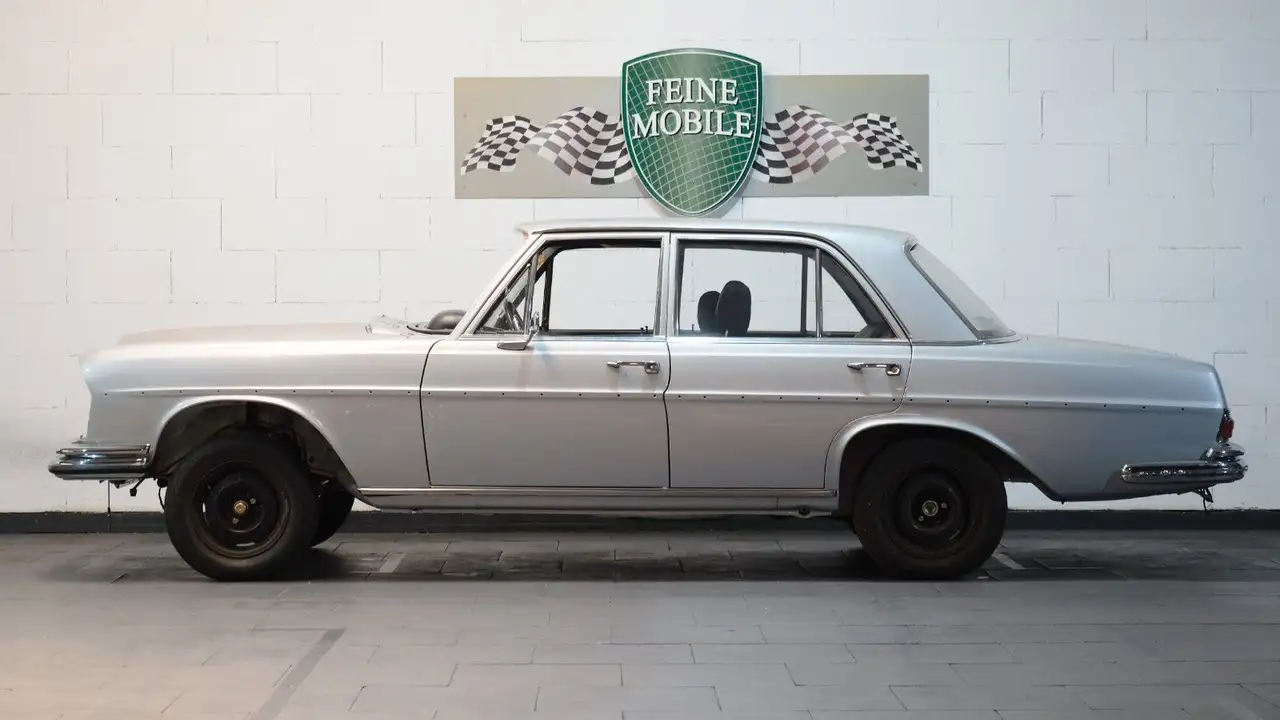 Mercedes-Benz 280 SE, foto 2