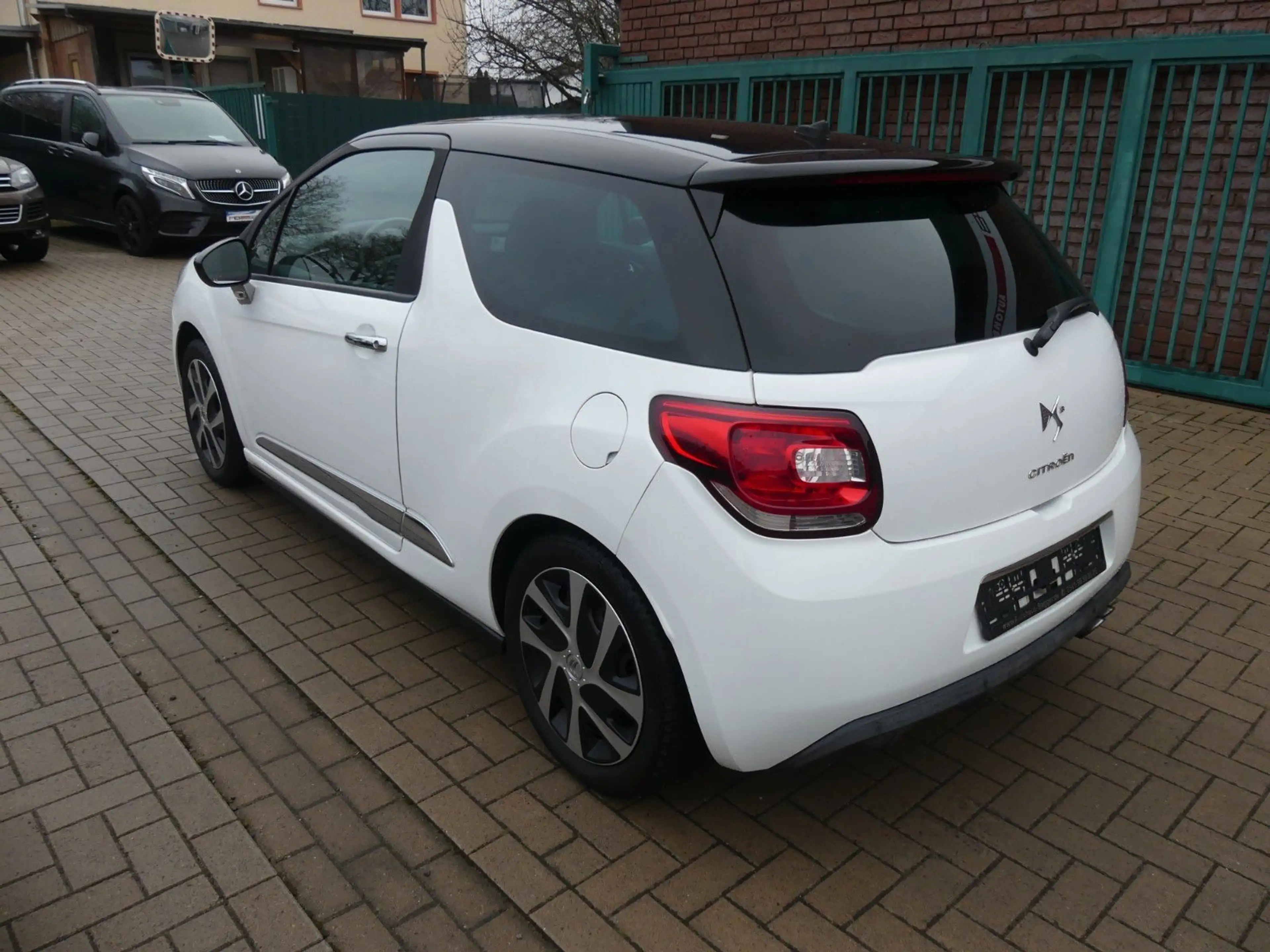 Citroen DS3 SportChic — photo 7