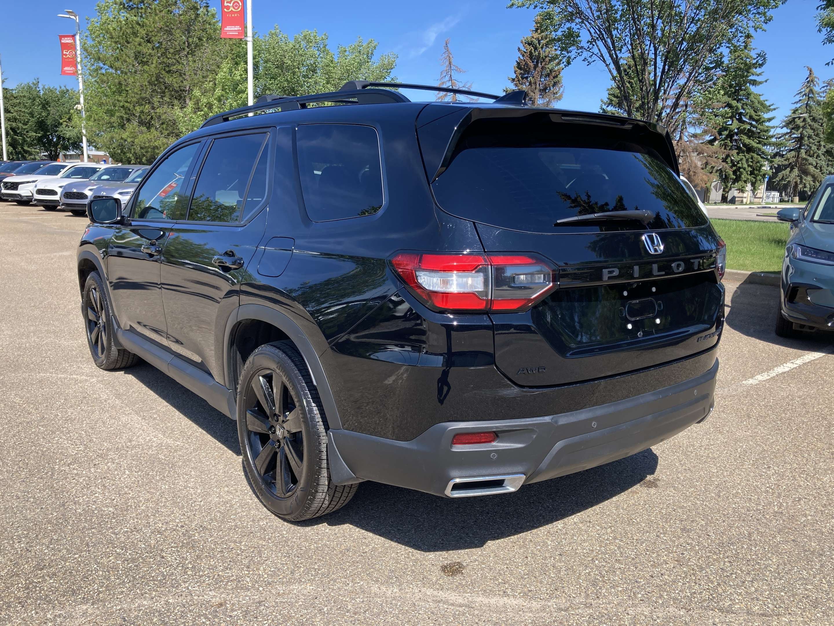 used 2025 Honda Pilot car, priced at $59,900