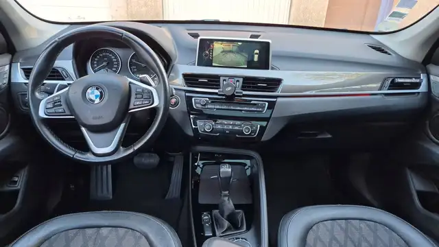 BMW X1 view 11