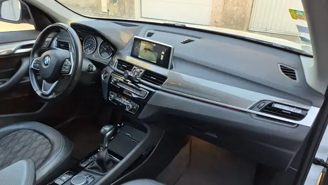 BMW X1 view 10