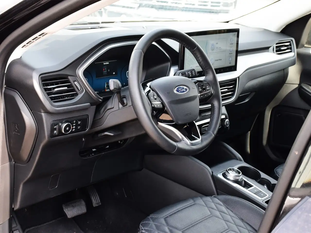 Ford Escape снимка Ford Escape