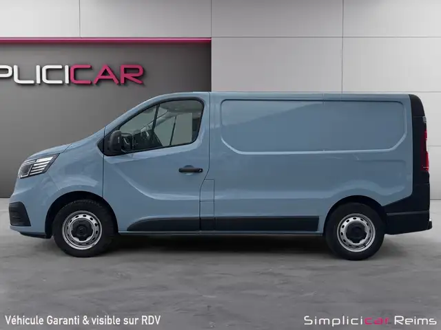 Renault Trafic view 5