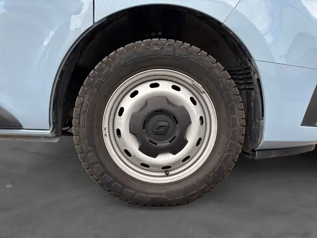 Renault Trafic view 15