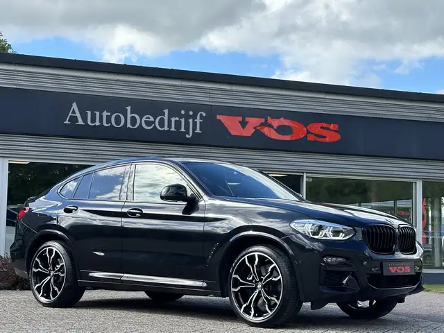 BMW X4 view 27