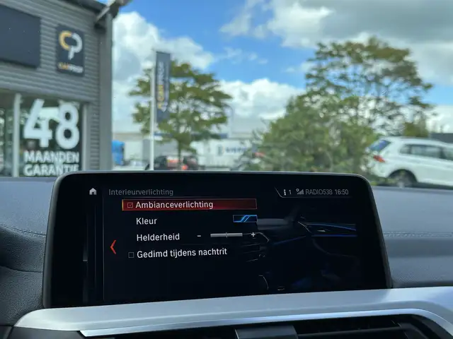 BMW X4 view 26