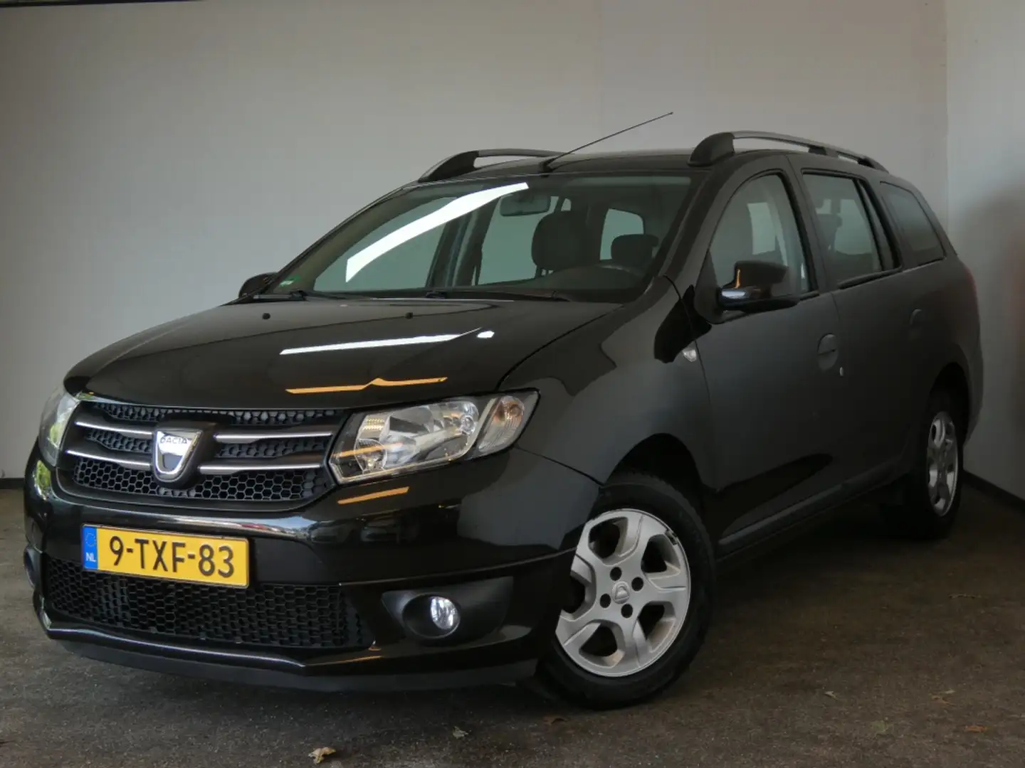 Dacia Logan MCV 0.9 TCe Prestige Zwart - 1