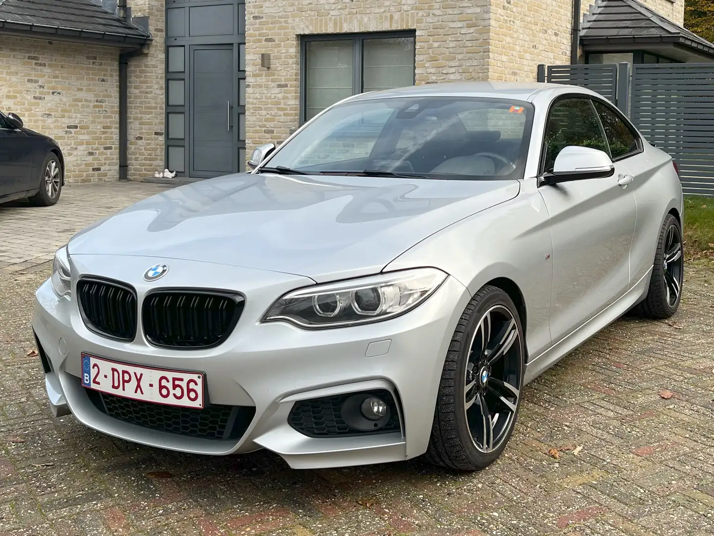 BMW 220 220i Coupe M Sport B48 Zilver - 2