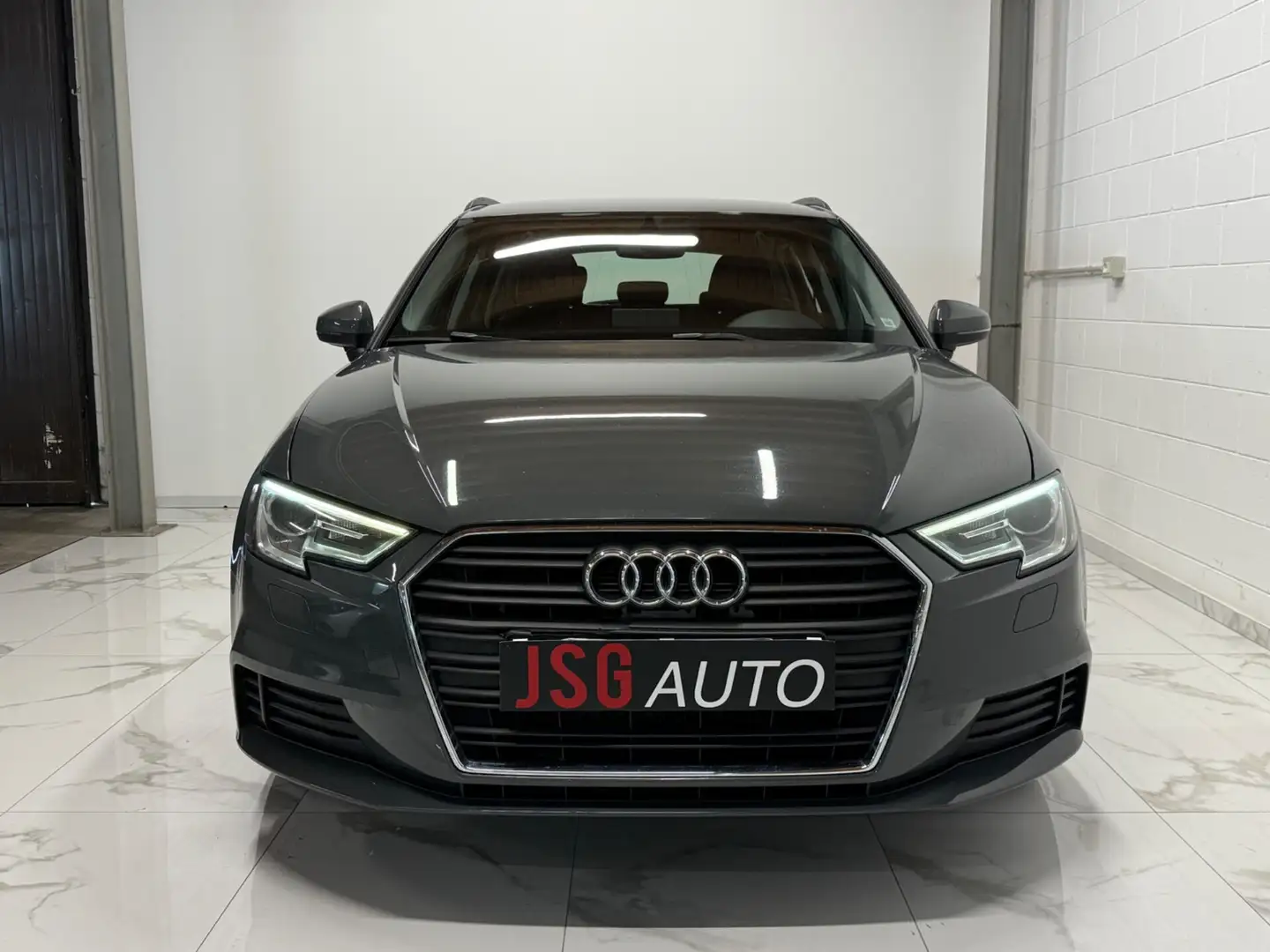 Audi A3 A3 SPB 1.4 TFSI S tronic g-tron Design Grigio - 2