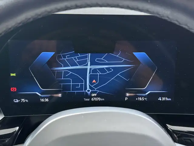 BMW Ix1 view 20