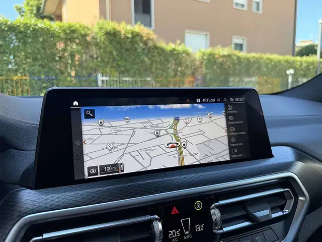 BMW X4 view 20