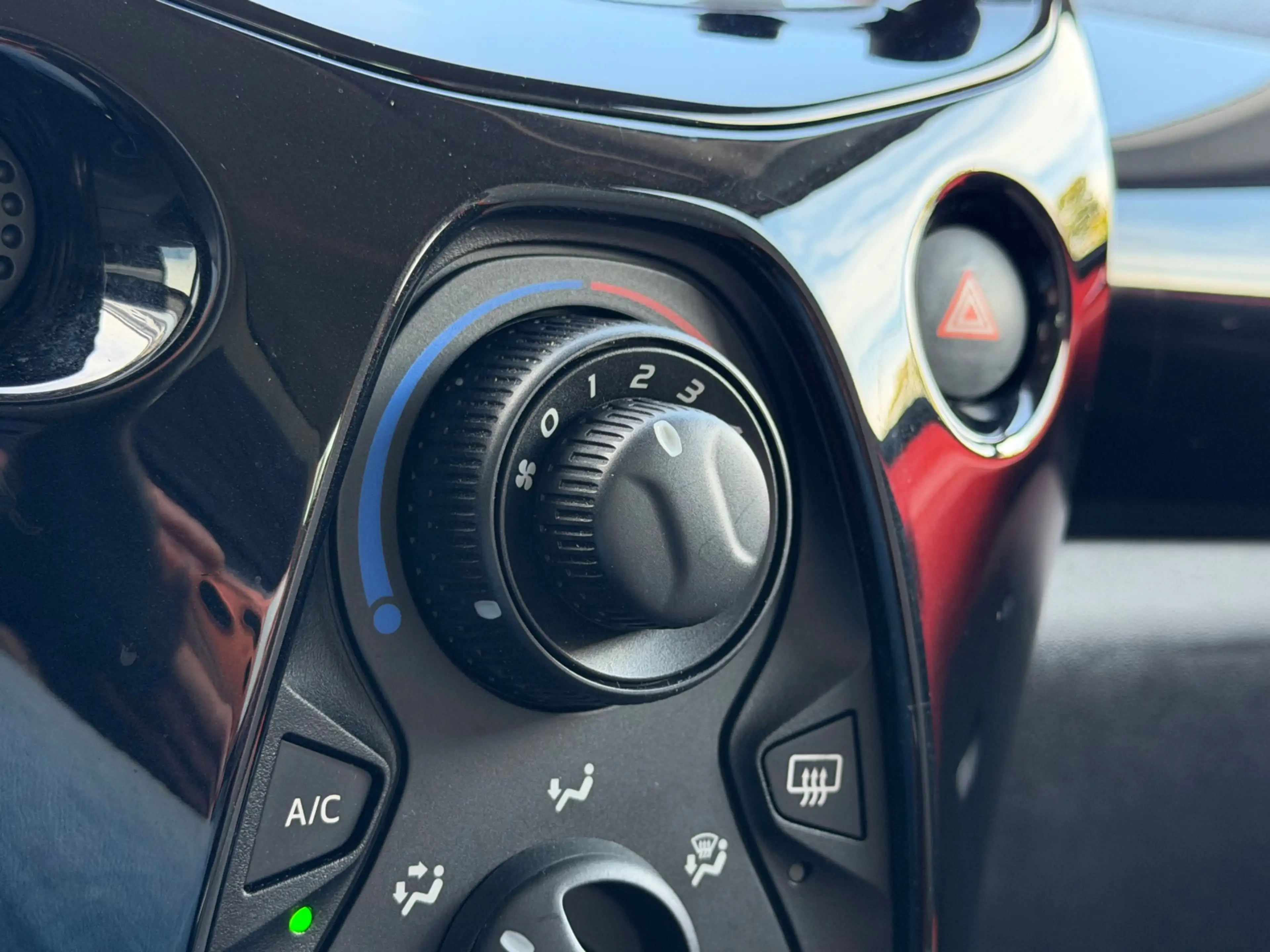 Toyota Aygo 1.0 VVT-i x-cite, NAP, 5-deurs, Camera, Airco — photo 42