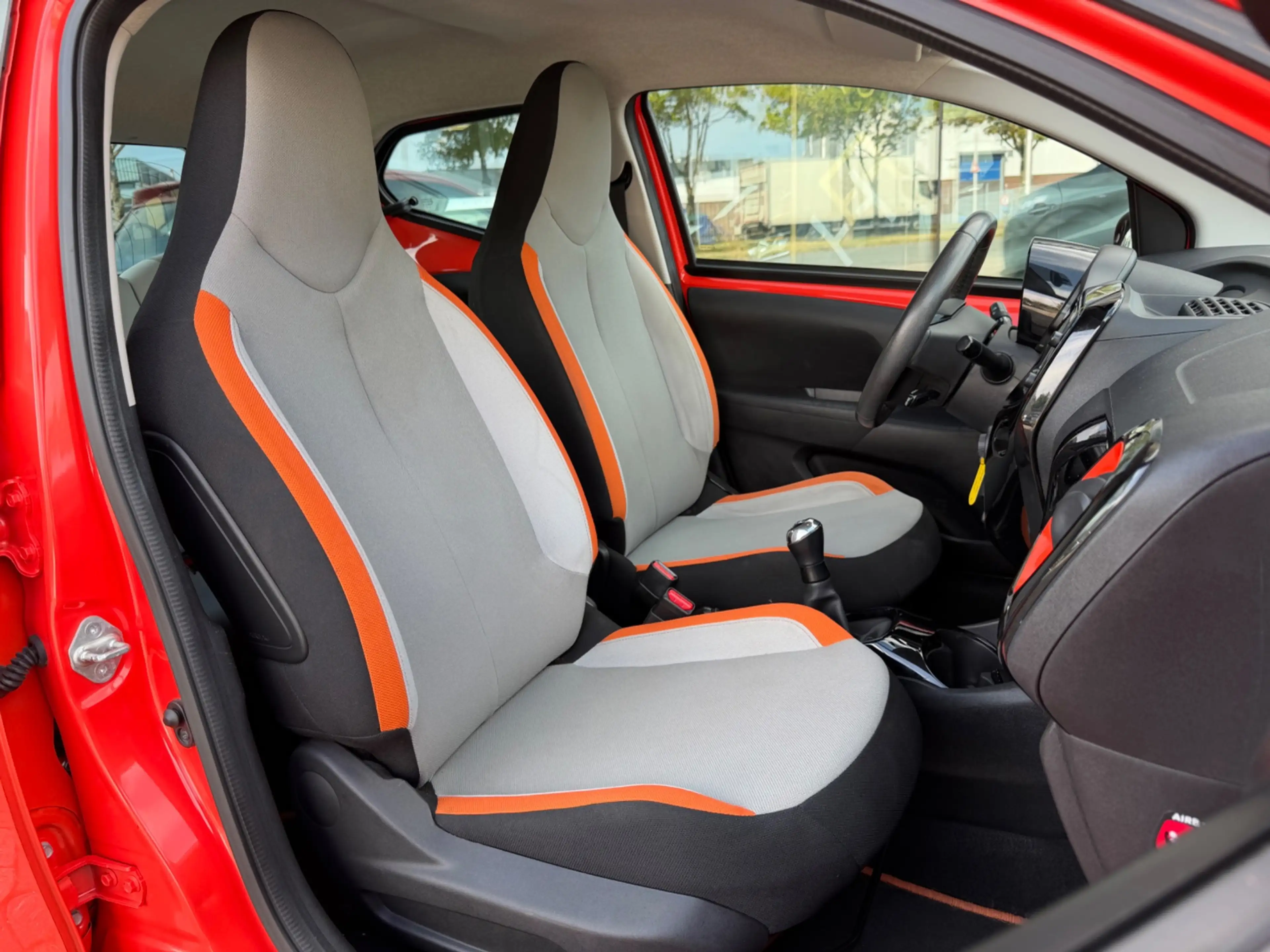 Toyota Aygo 1.0 VVT-i x-cite, NAP, 5-deurs, Camera, Airco — photo 4