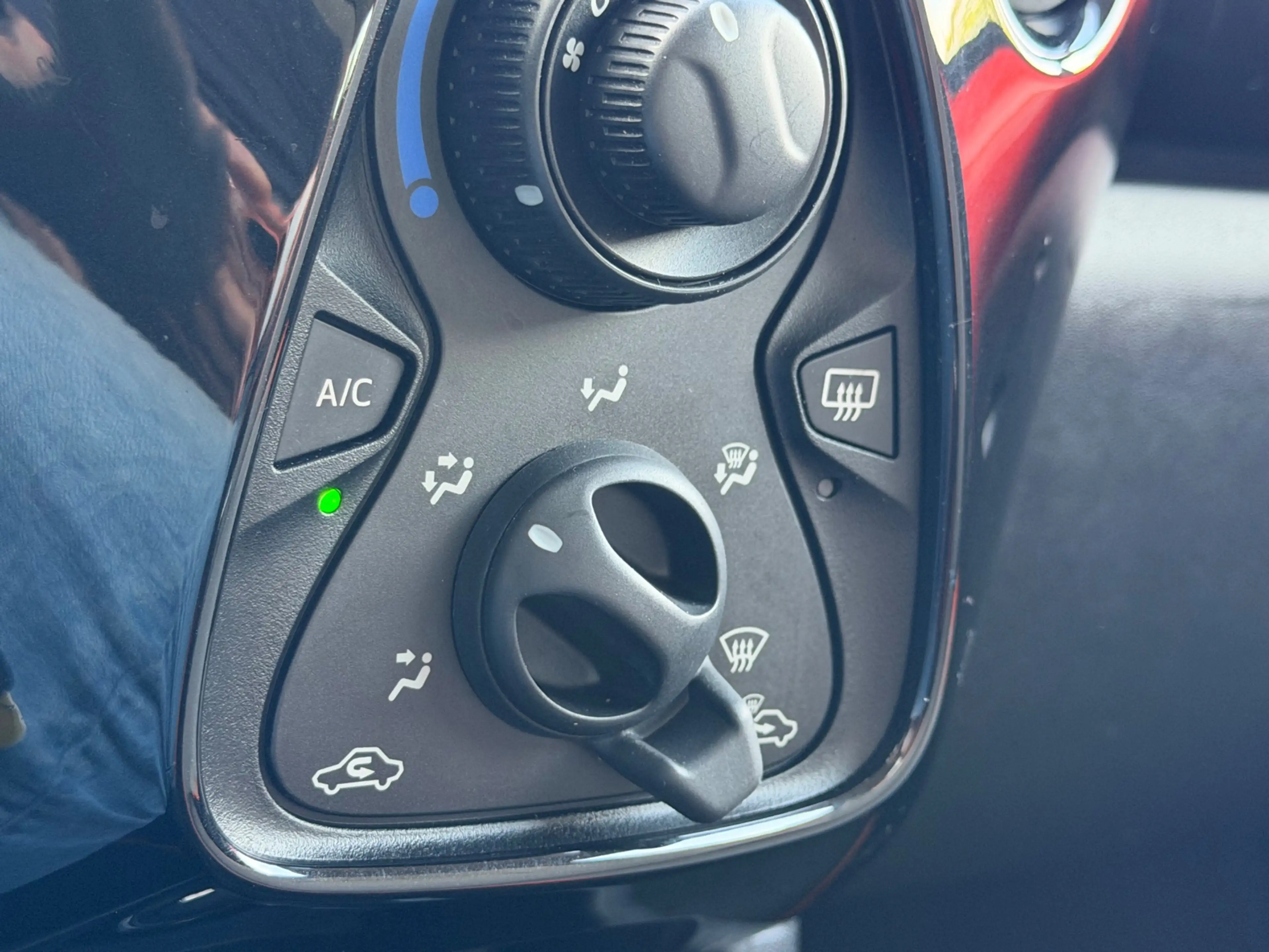 Toyota Aygo 1.0 VVT-i x-cite, NAP, 5-deurs, Camera, Airco — photo 28