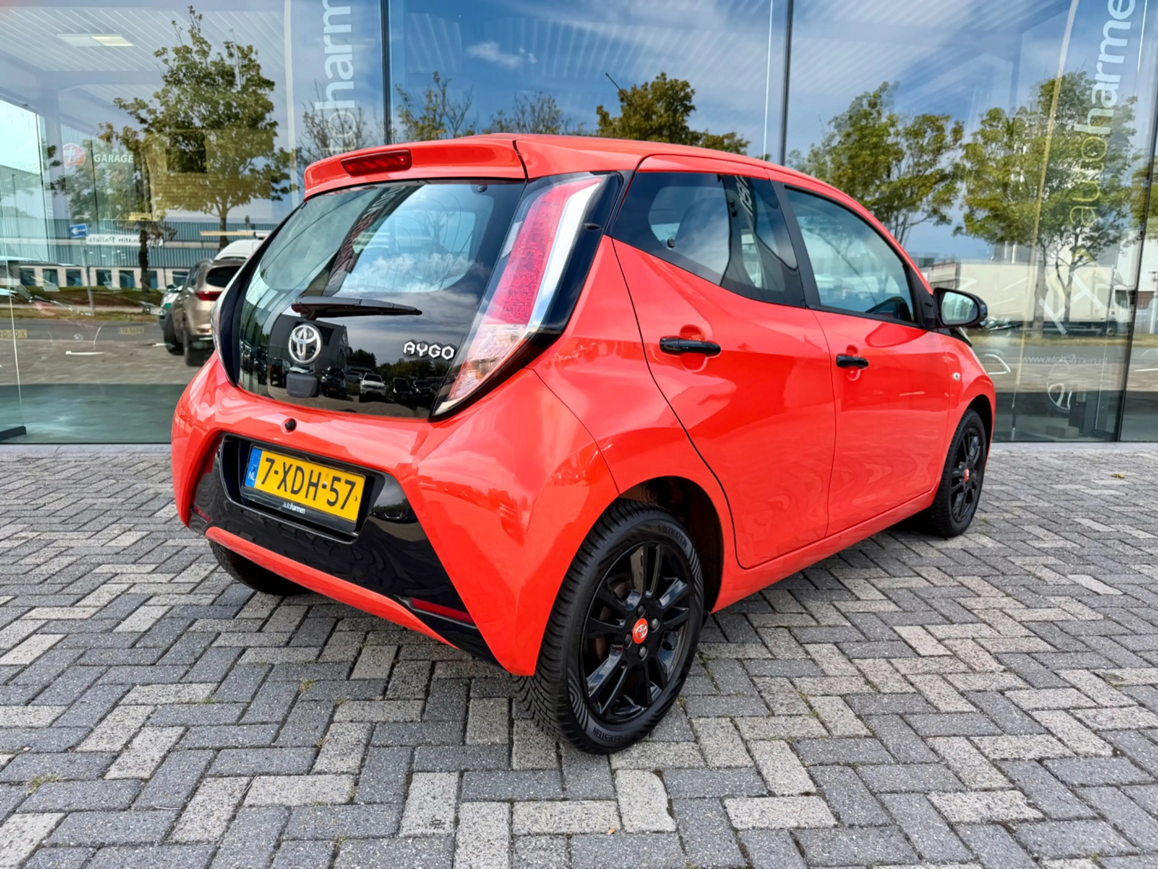 Toyota Aygo 1.0 VVT-i x-cite, NAP, 5-deurs, Camera, Airco — photo 2