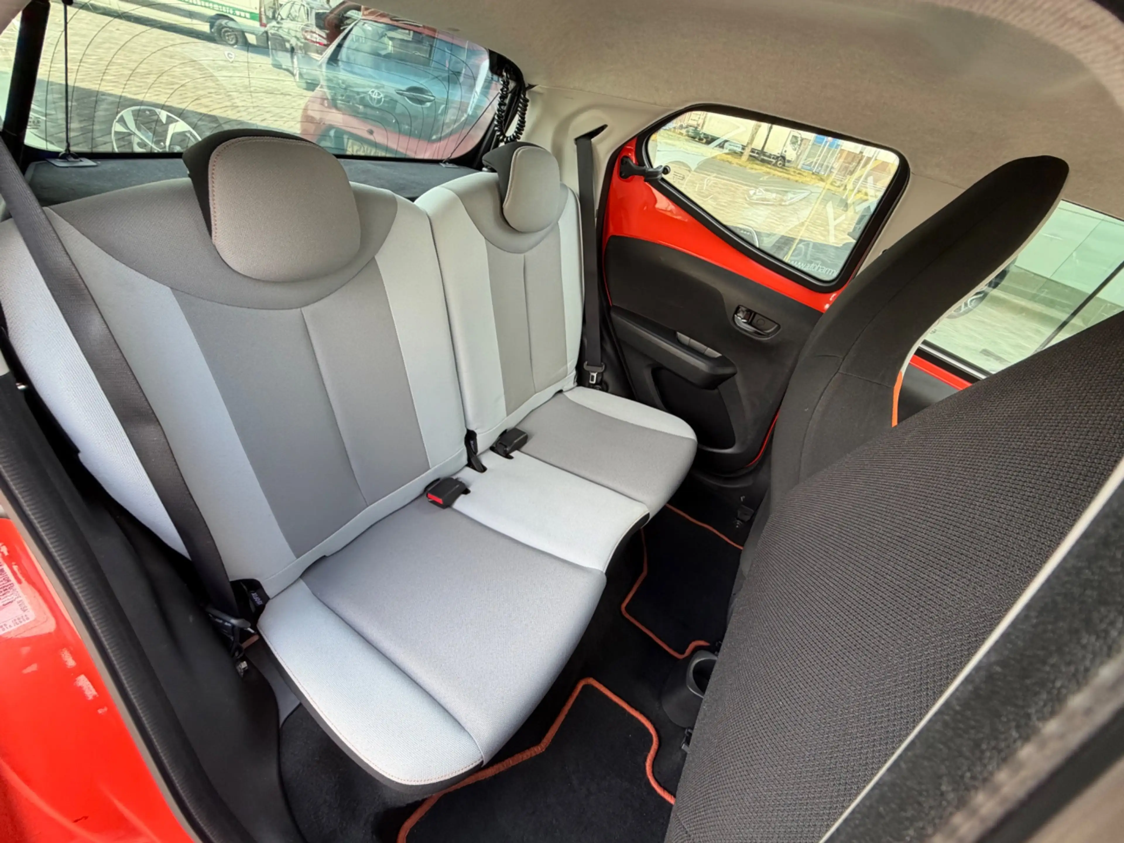Toyota Aygo 1.0 VVT-i x-cite, NAP, 5-deurs, Camera, Airco — photo 14