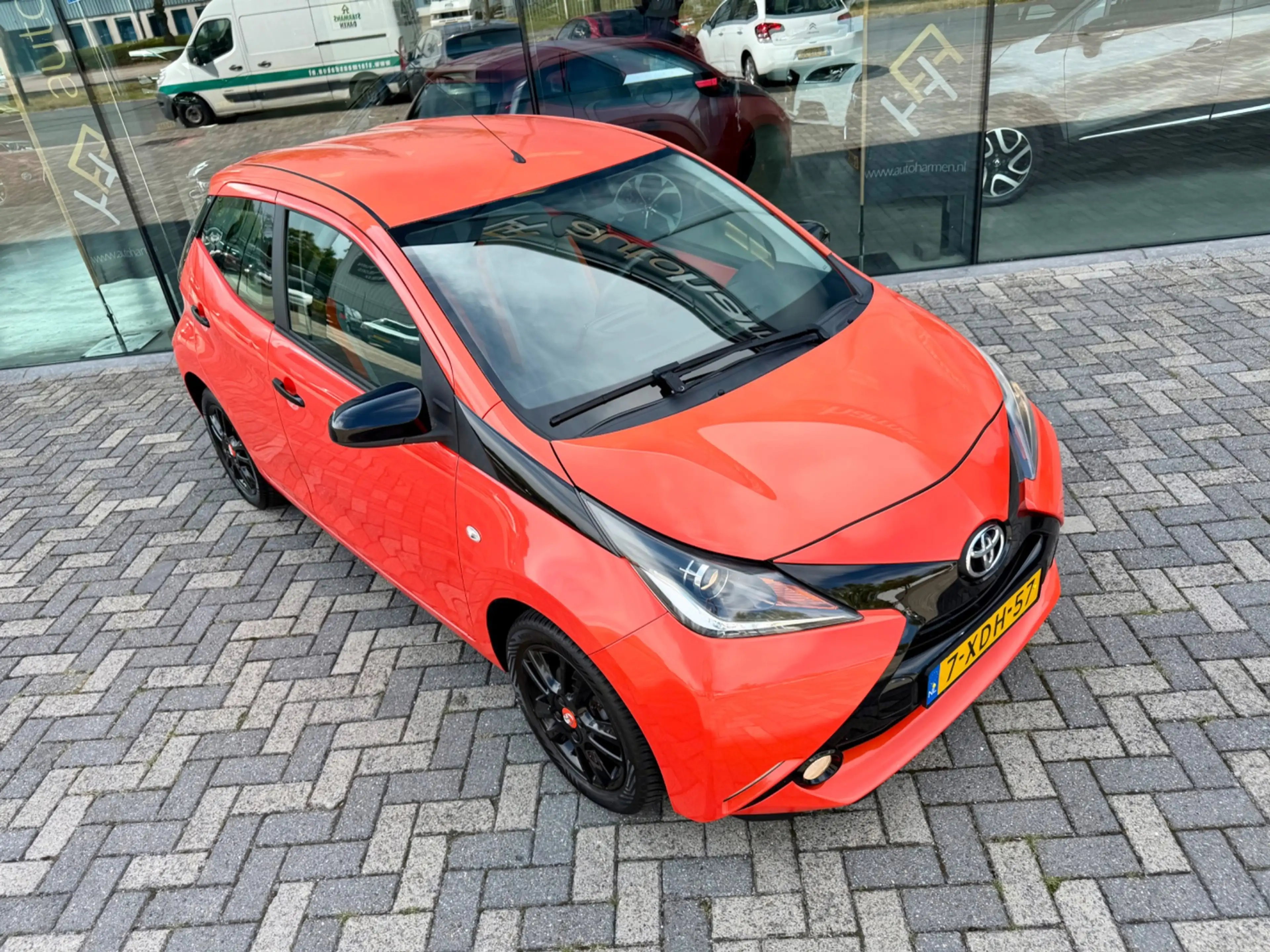 Toyota Aygo 1.0 VVT-i x-cite, NAP, 5-deurs, Camera, Airco — photo 10