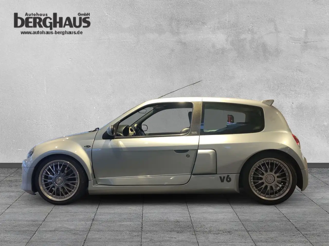 Renault Clio 3.0 V6 Sport ELIA UMBAU, foto 2