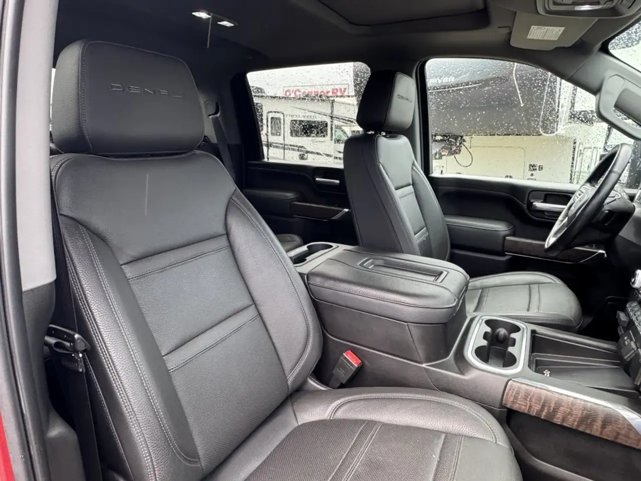 GMC Sierra 3500HD снимка GMC Sierra 3500HD