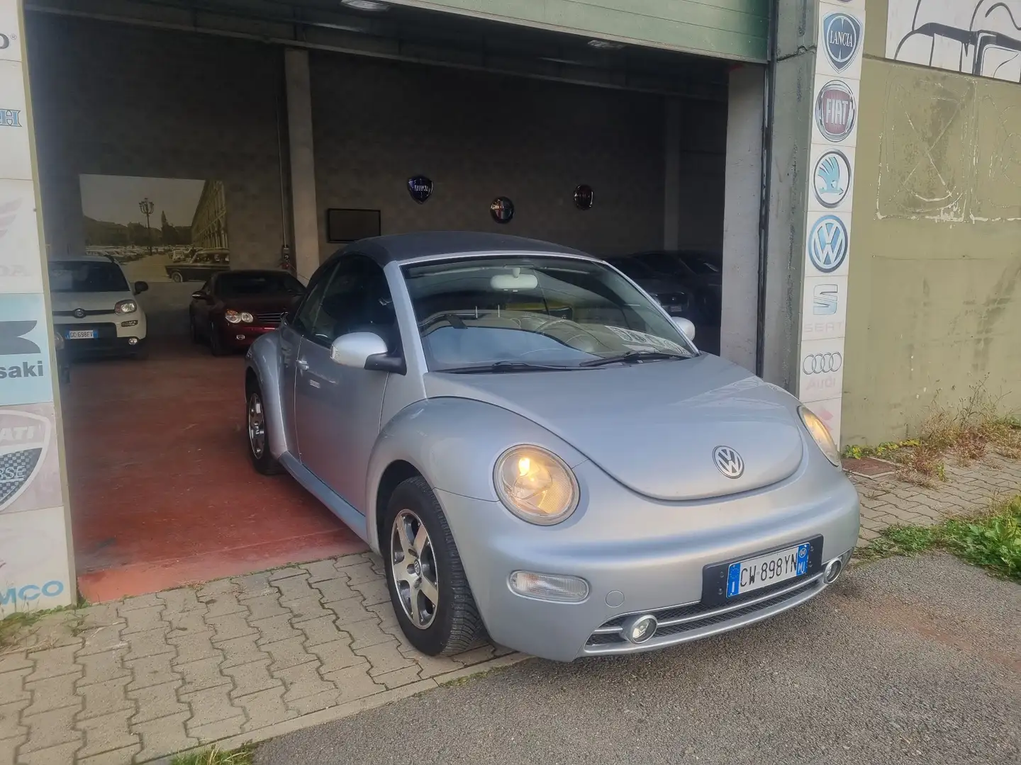 Volkswagen New Beetle Cabrio 1.6 - 2