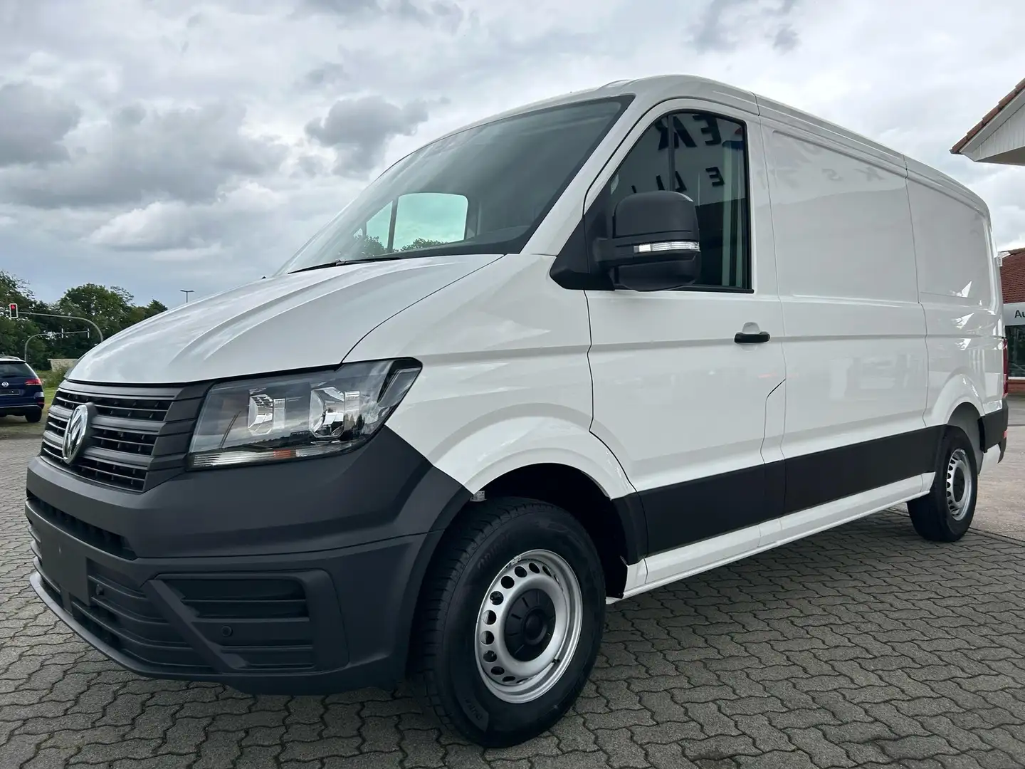 Volkswagen Crafter 30 2.0 TDI L3H2 / 4 J. Garantie Blanc - 2
