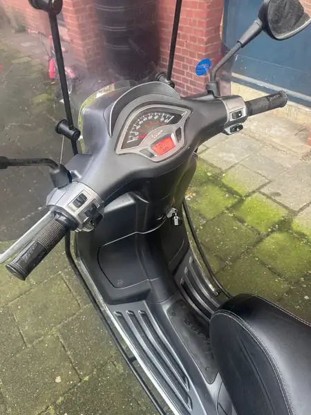 Vespa Sprint - foto 8