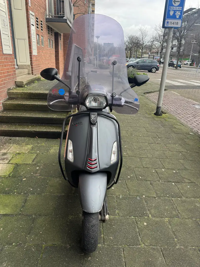 Vespa Sprint 25cc Grijs - 2