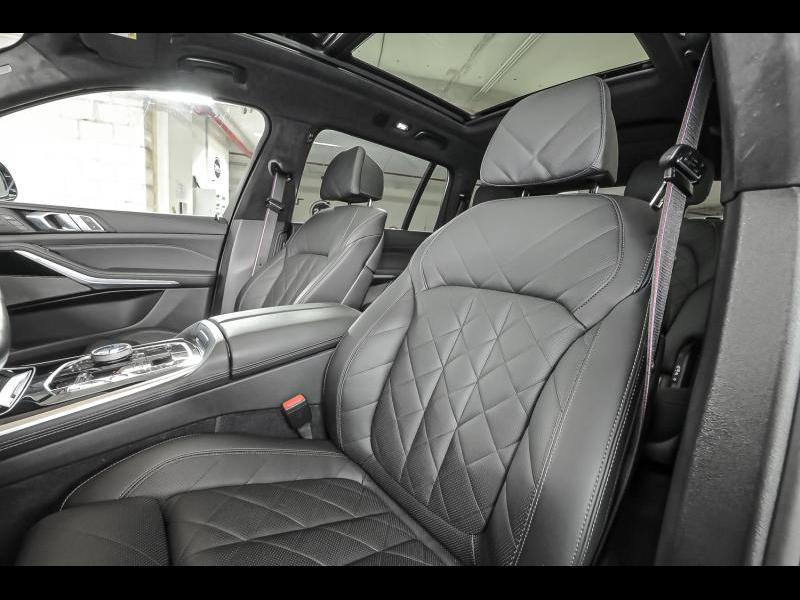 BMW X7 xDrive 40d — photo 20