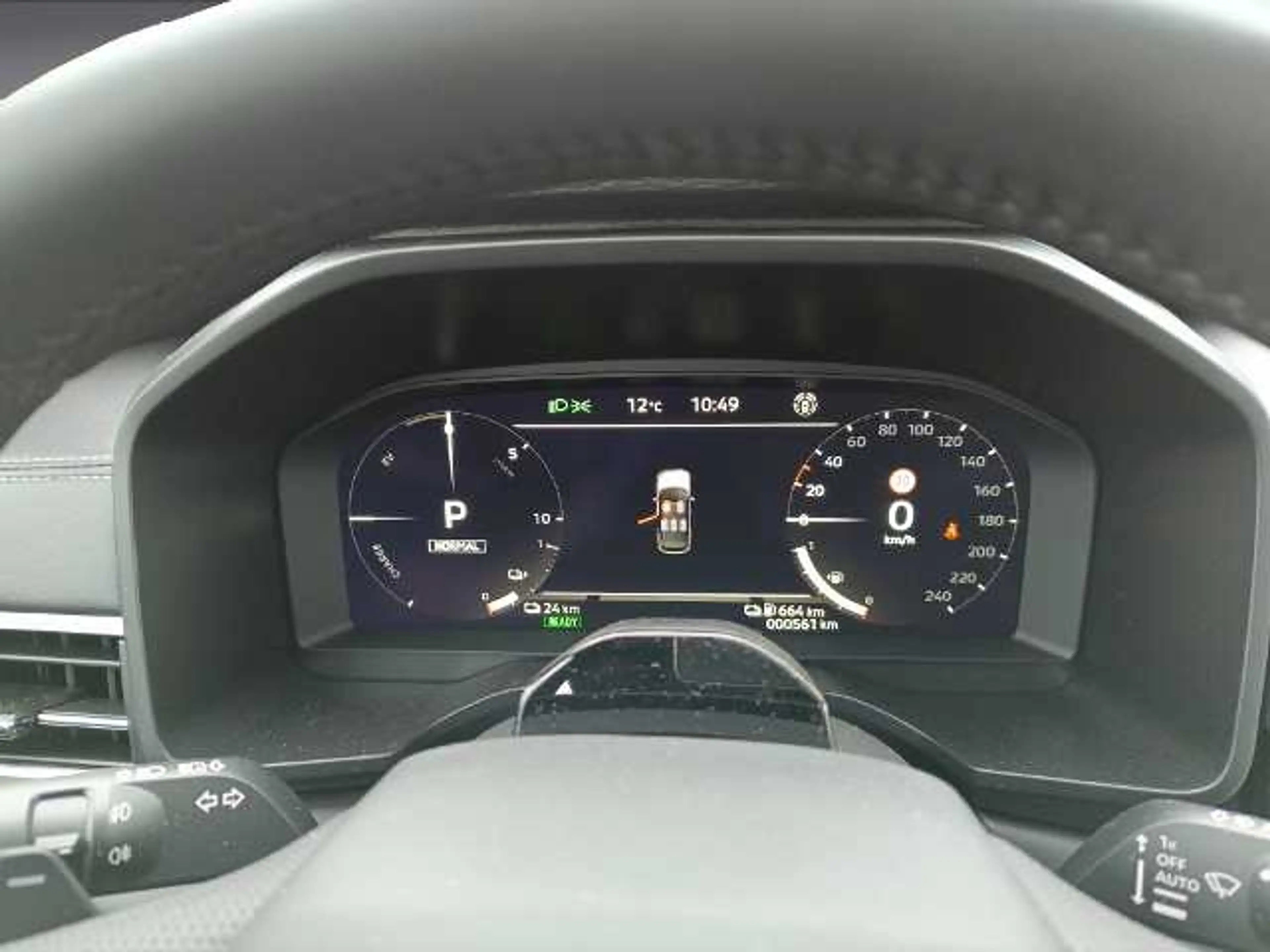 Mitsubishi Outlander 2.4L PHEV Black — photo 12