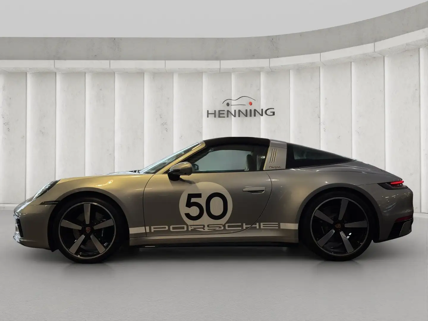 Porsche 992 911 Targa 4S Heritage Design Edition Lift Bose Silber - 2