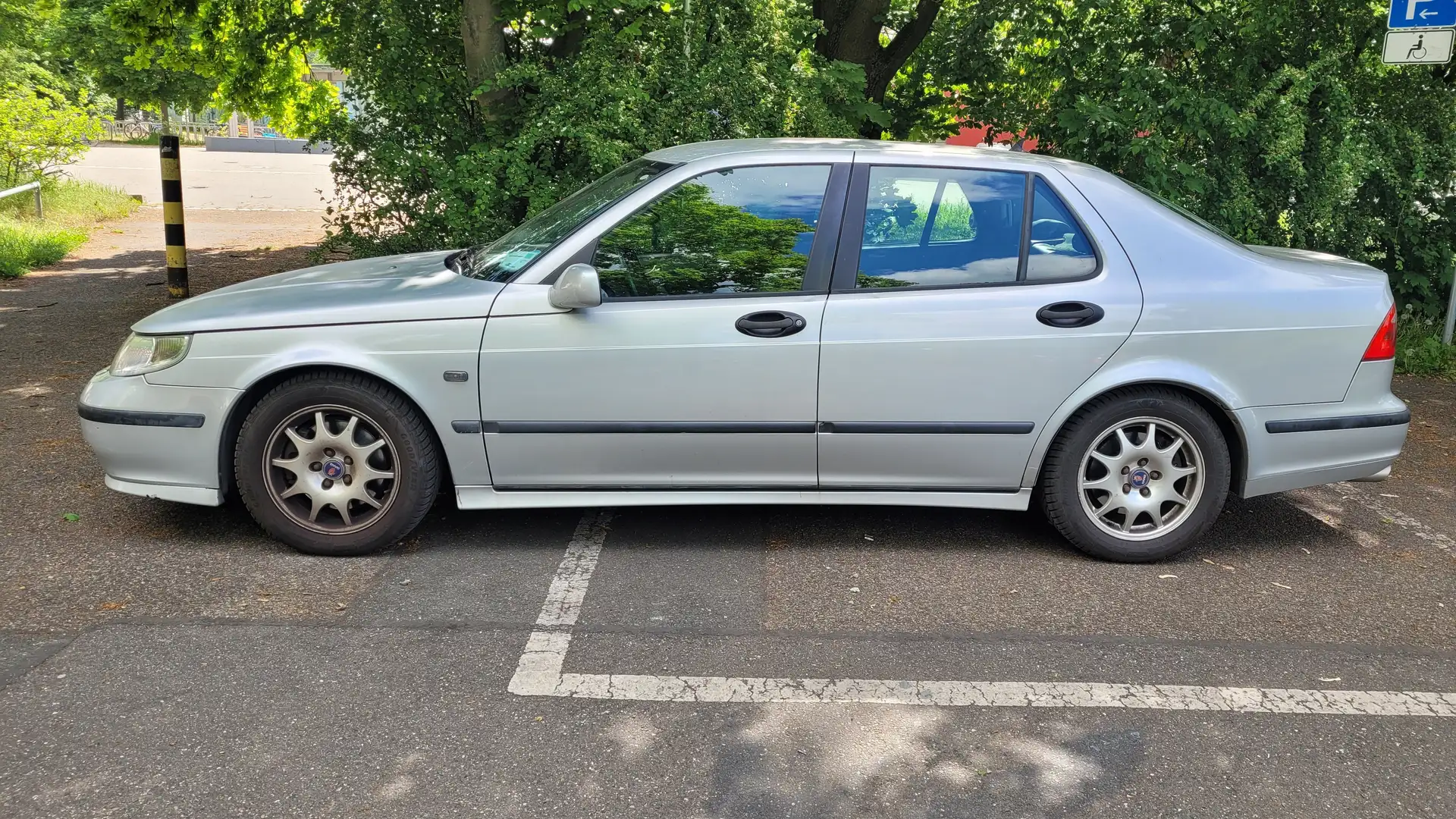 Saab 9-5 2.3 Turbo Aero Plateado - 2