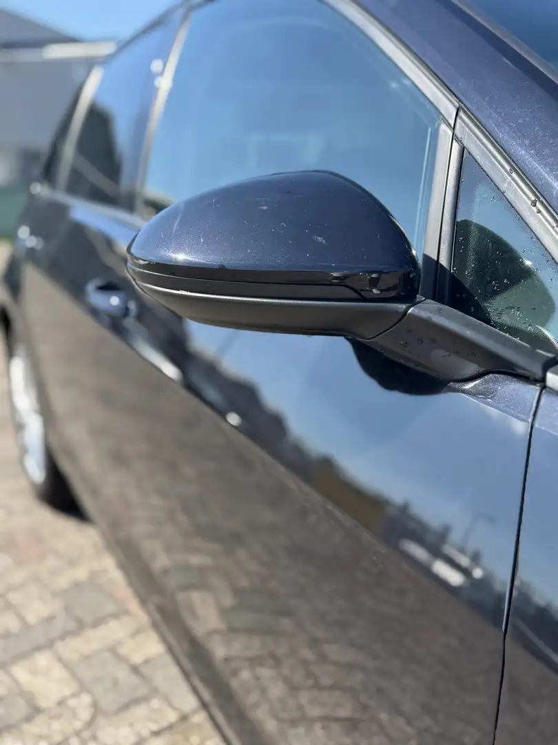Volkswagen Golf Volkswagen Golf 7 1.2 TSI Highline Zwart - 2