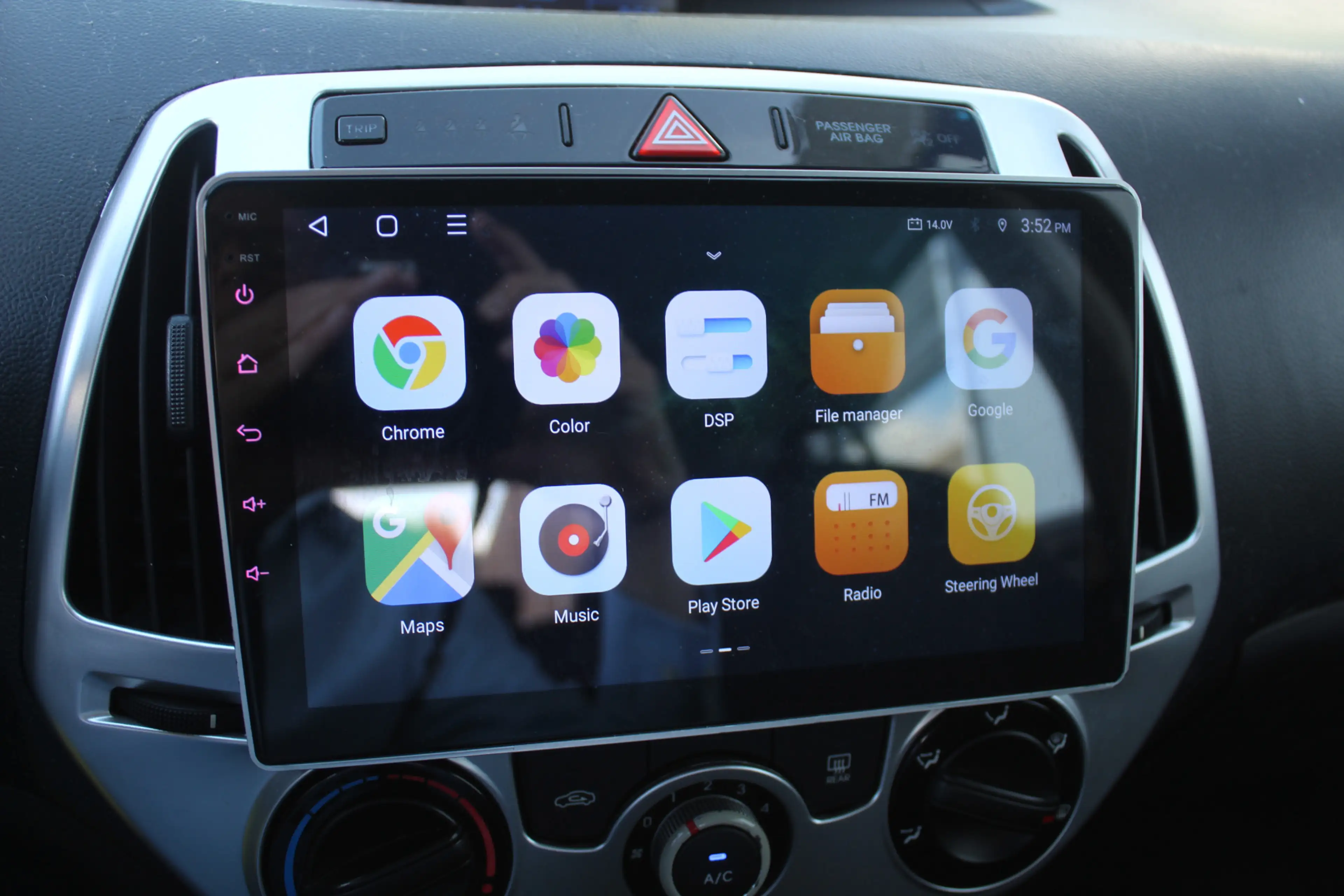 Hyundai i20 1.2i i-Drive Android auto l Apple carplay l Elekt — photo 13